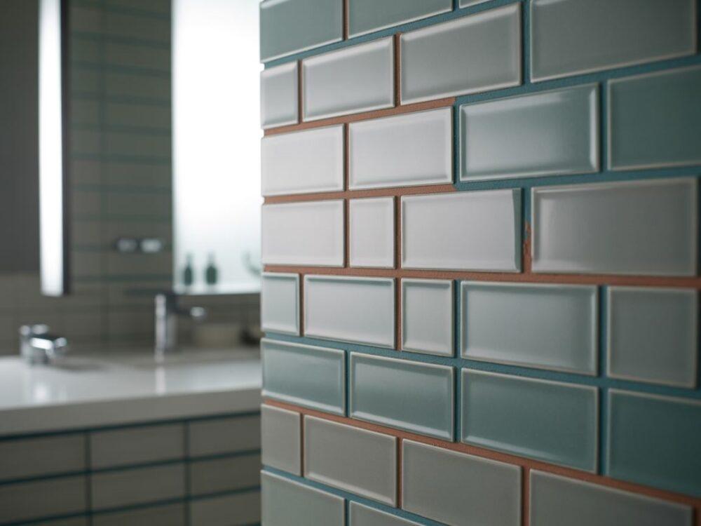 czyste płytki łazienkowe