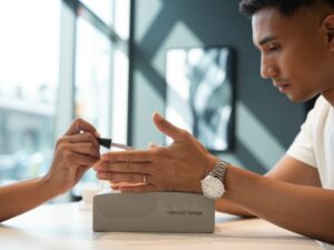 profesjonalny manicure męski